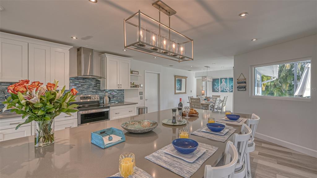 500 Schooner Lane Longboat Key, FL 34228 - Photo 18 of 75