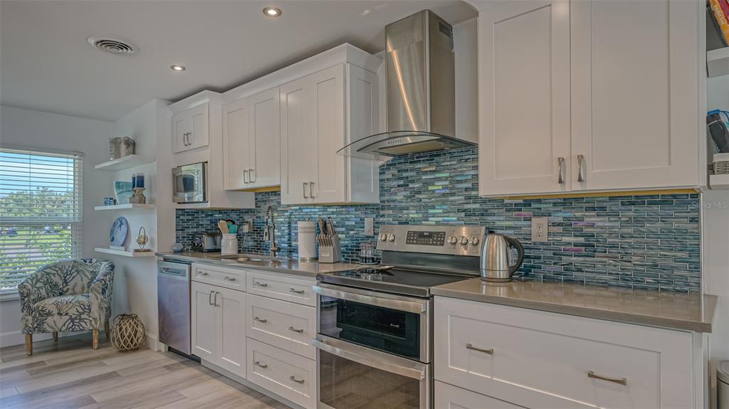 500 Schooner Lane Longboat Key, FL 34228 - Photo 19 of 75