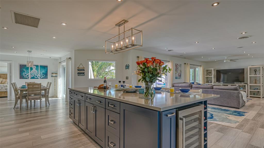 500 Schooner Lane Longboat Key, FL 34228 - Photo 20 of 75