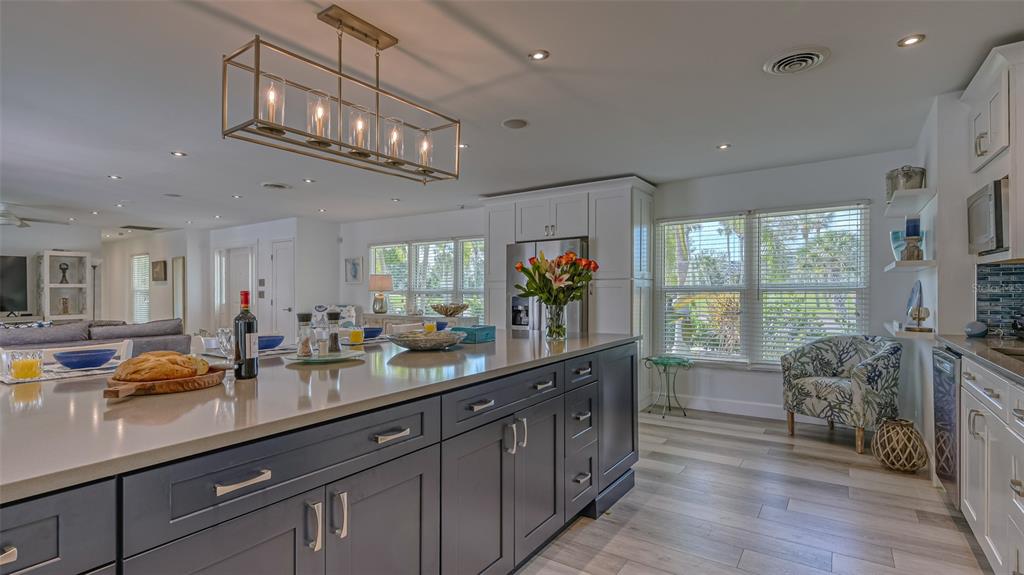 500 Schooner Lane Longboat Key, FL 34228 - Photo 22 of 75