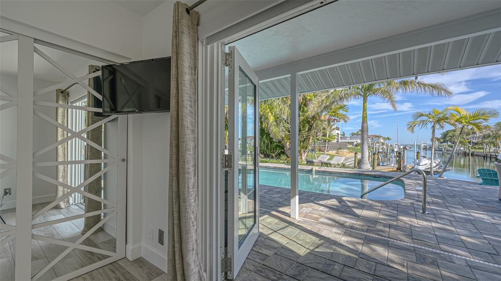 500 Schooner Lane Longboat Key, FL 34228 - Photo 35 of 75