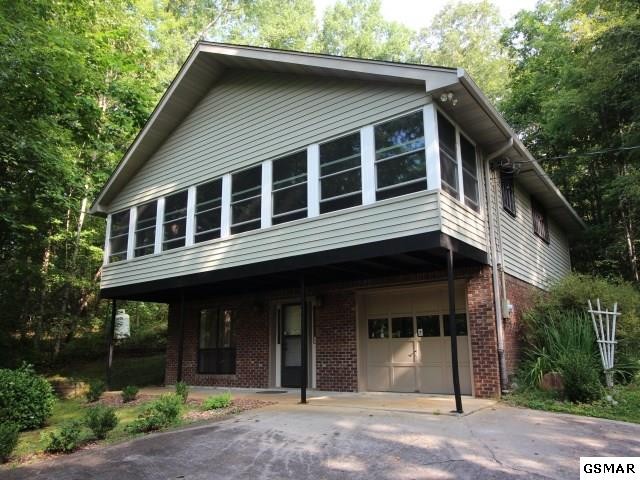 7733 Berry Williams Road Townsend, TN 37882 - Photo 2 of 23 Gallery Image 2