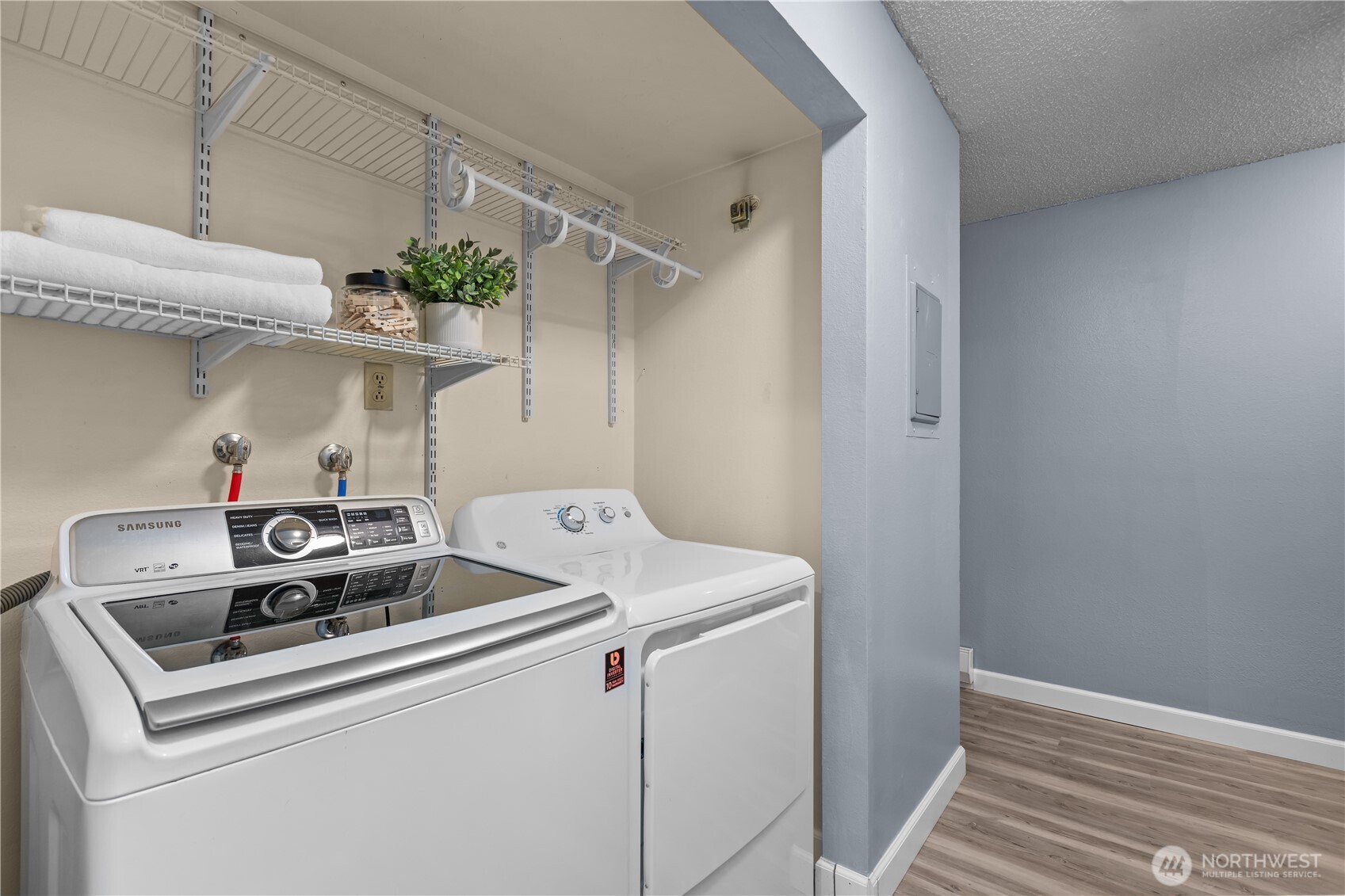 2001 East Yesler Way, Unit 46 Seattle, WA 98122 - Photo 19 of 38