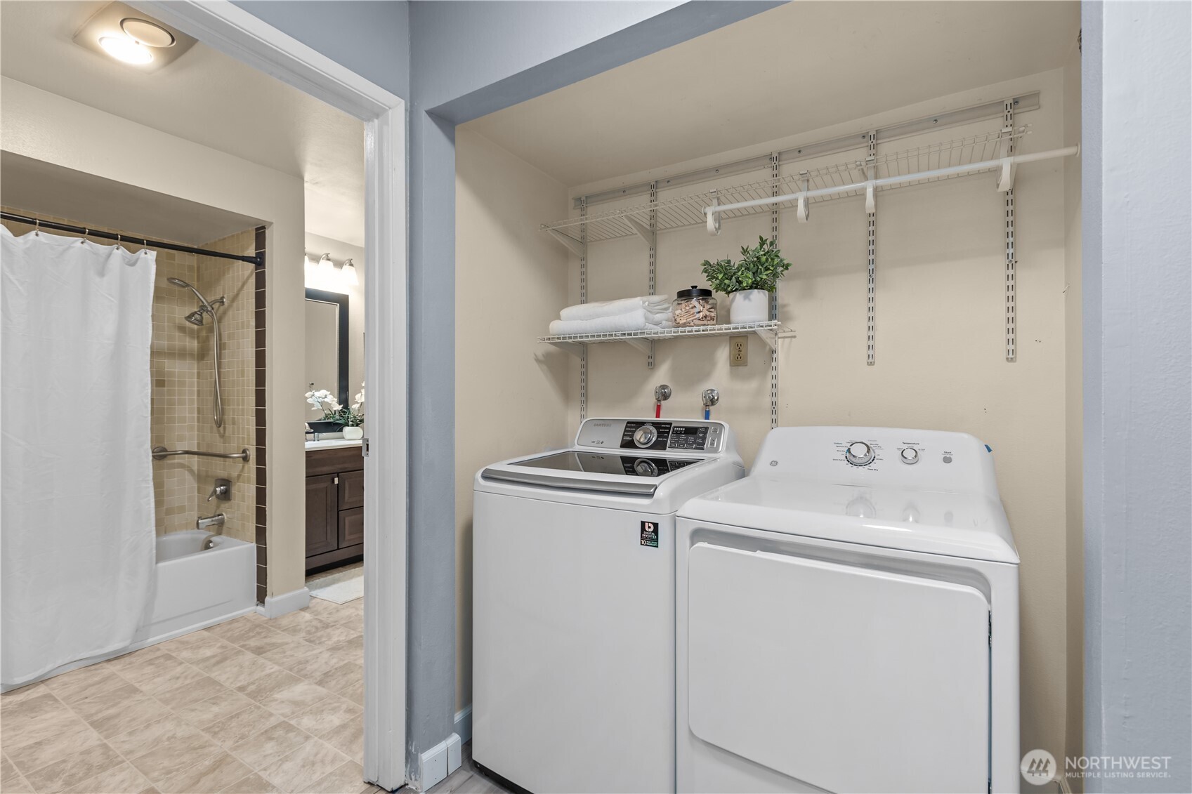 2001 East Yesler Way, Unit 46 Seattle, WA 98122 - Photo 20 of 38