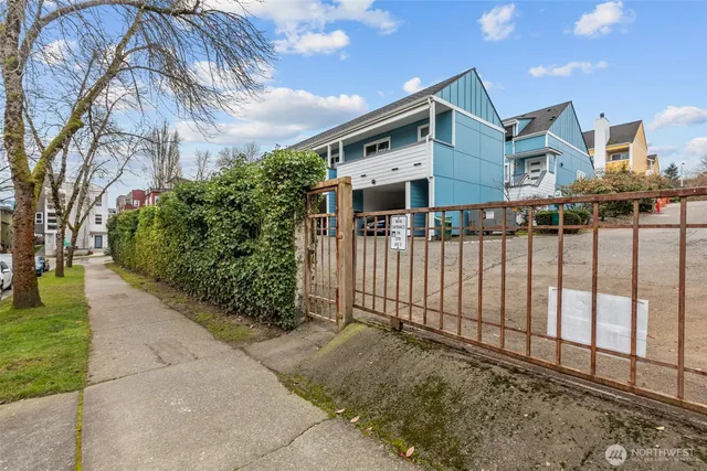 $399,900 | 2001 East Yesler Way, Unit 46, Seattle, WA 98122