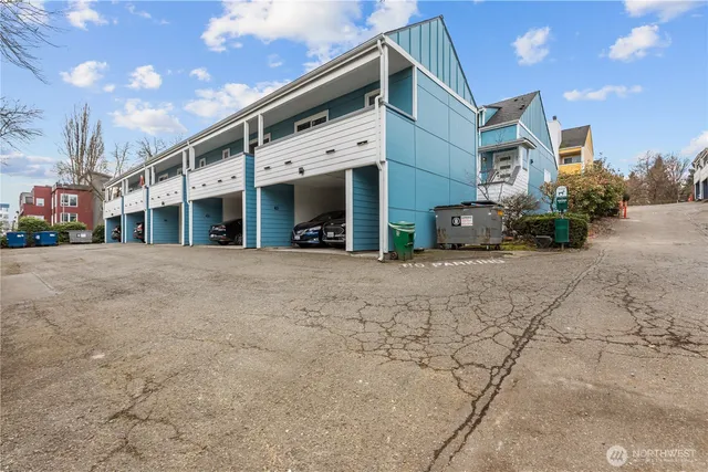 $399,900 | 2001 East Yesler Way, Unit 46, Seattle, WA 98122