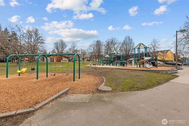 $399,900 | 2001 East Yesler Way, Unit 46, Seattle, WA 98122