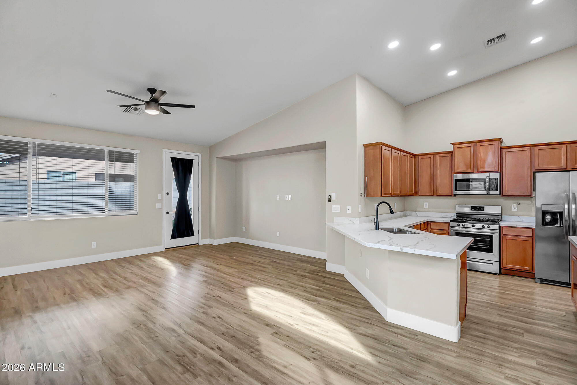 14456 West Boca Raton Road Surprise, AZ 85379 - Photo 6 of 29 DSC_7109