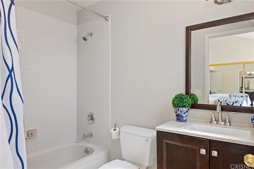 4341 Freedom Drive, Unit B Calabasas, CA 91302 - Photo 18 of 20 a bathroom with a sink toilet and shower
