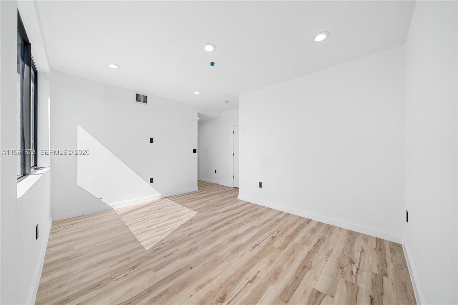 11 Northeast 51st Street, Unit 3 Miami, FL 33137 - Photo 12 of 24