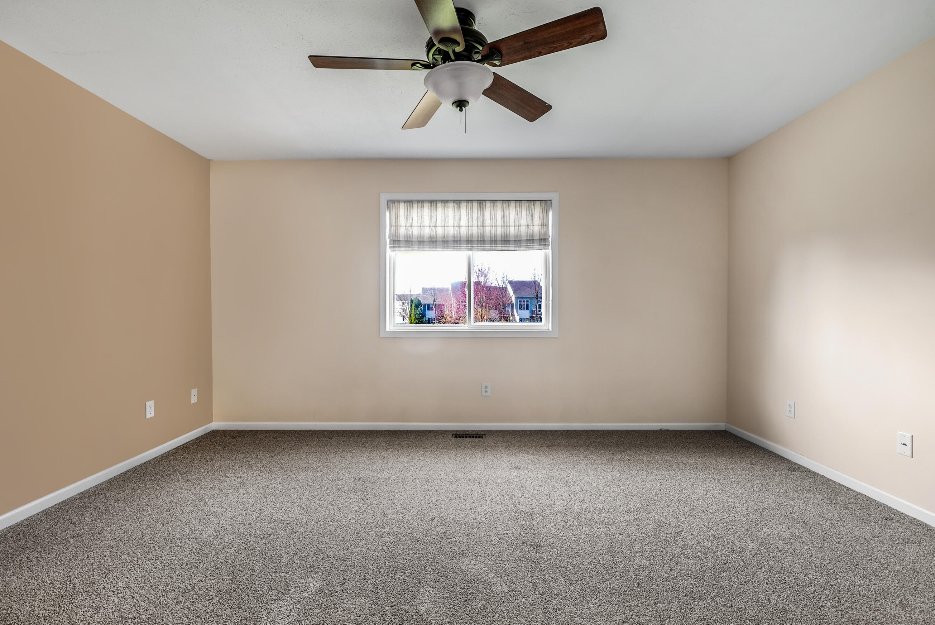 1382 East Point Ridge Holland, MI 49423 - Photo 16 of 30 DSC06487_8_9