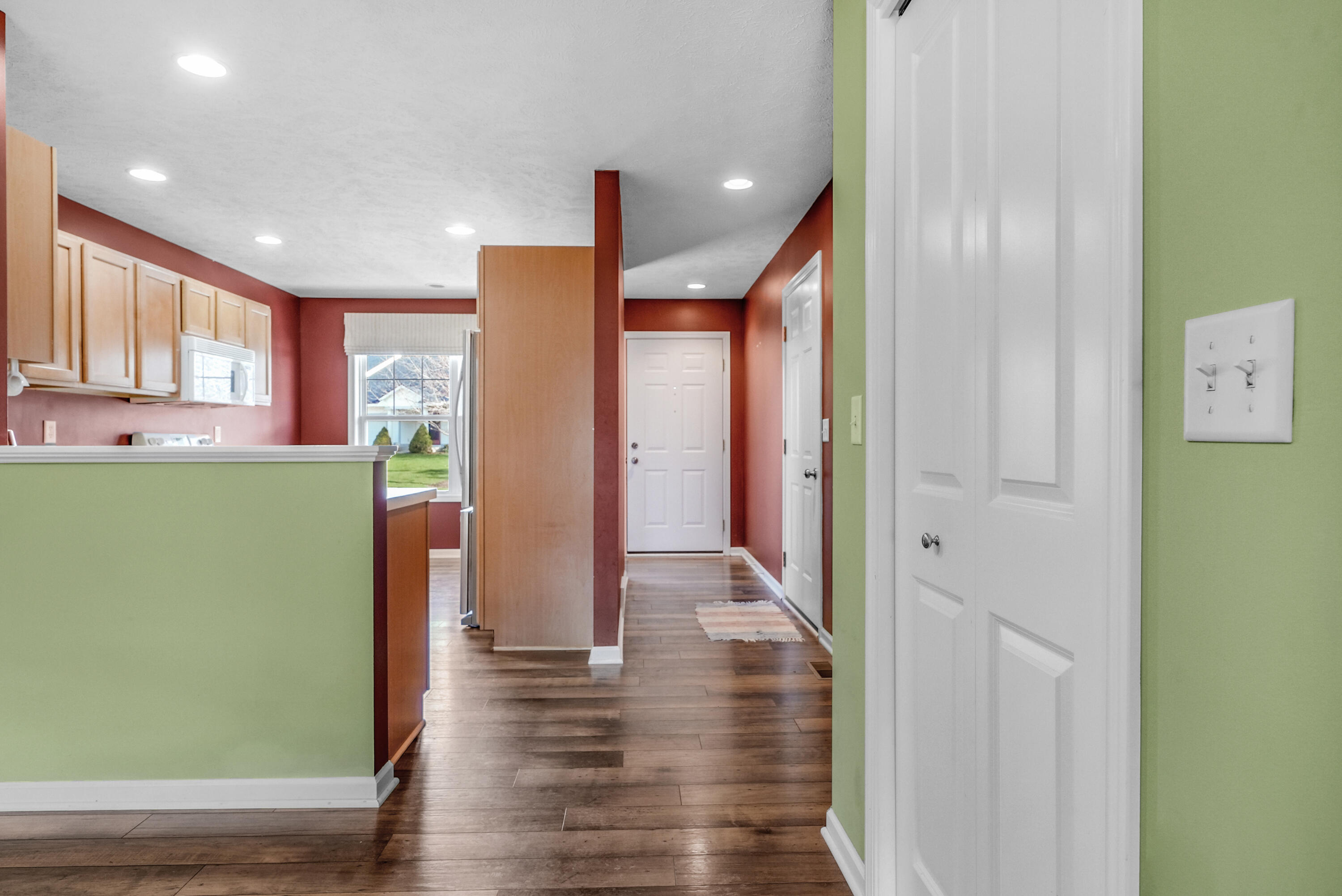 1382 East Point Ridge Holland, MI 49423 - Photo 2 of 30 DSC06583_5_6