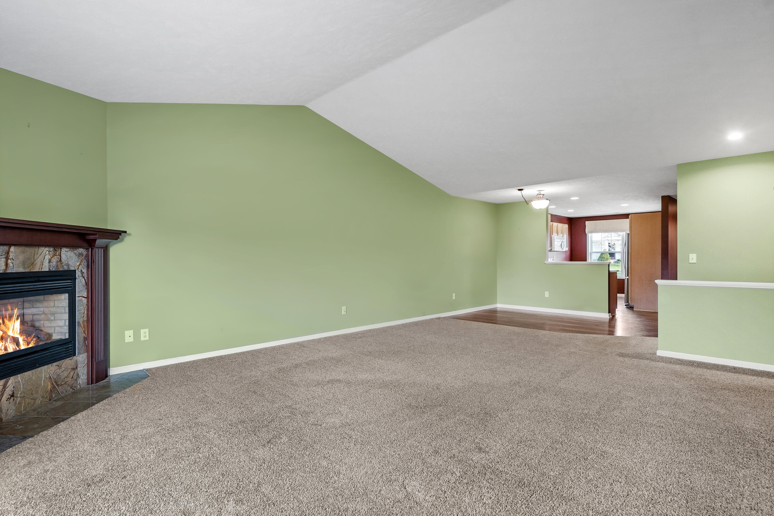 1382 East Point Ridge Holland, MI 49423 - Photo 7 of 30 DSC06527_8_9