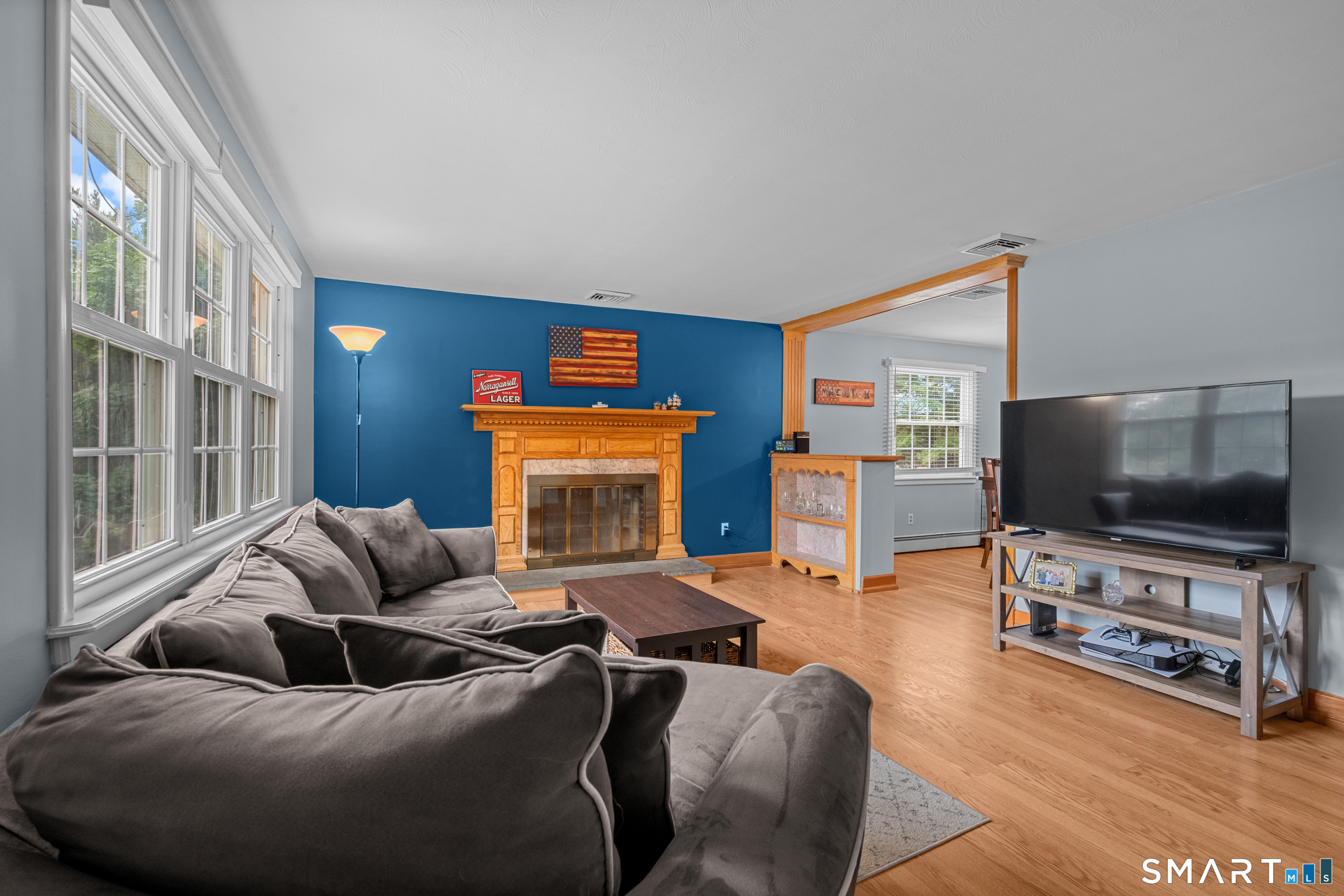 95 Bernard Road Berlin, CT 06037 - Photo 4 of 30