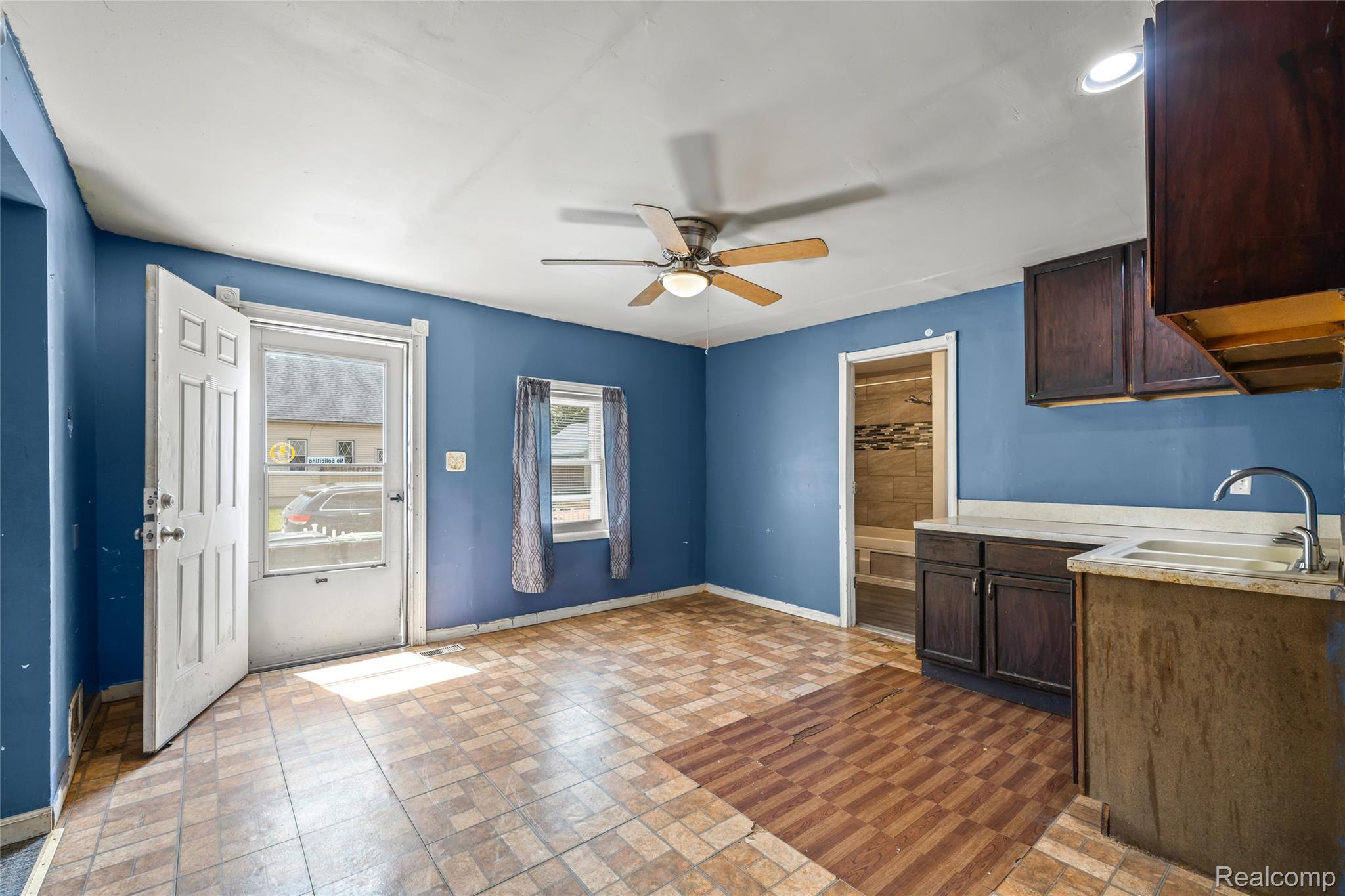 5996 Princess Street Taylor, MI 48180 - Photo 9 of 18 9.jpg