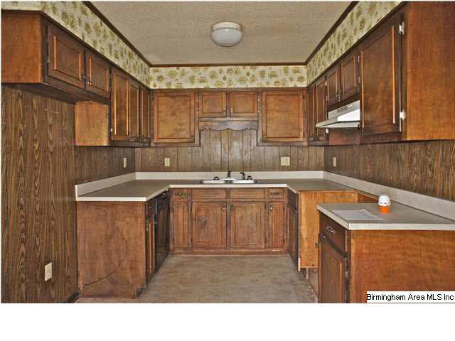 628 Thrash Road Clanton, AL 35045 - Photo 4 of 32