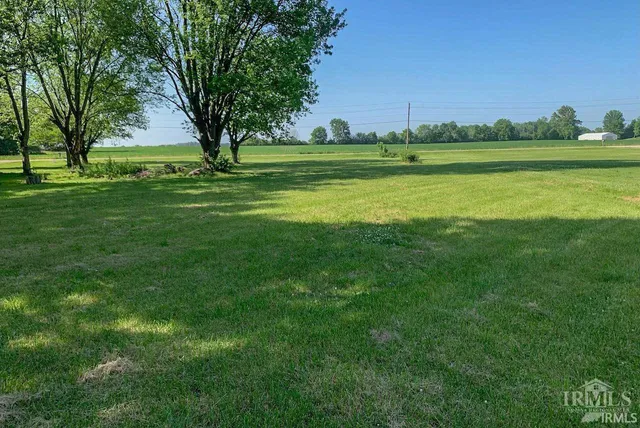 $24,900 | 2100 West Royerton Road, Muncie, IN 47303