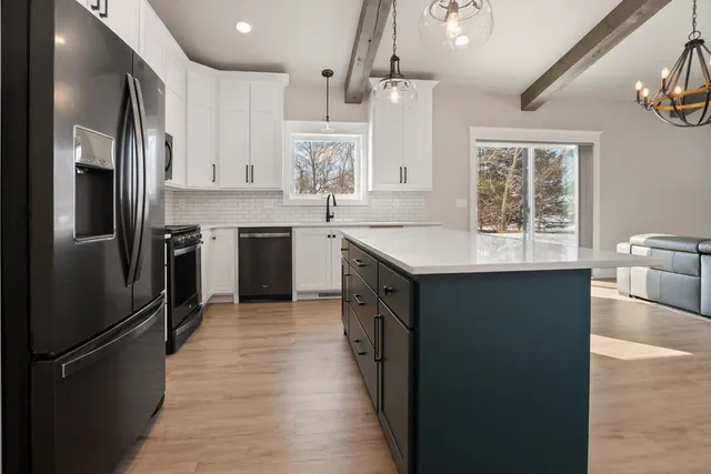 $418,400 | 2757 County Rd EE, Abrams, WI 54101