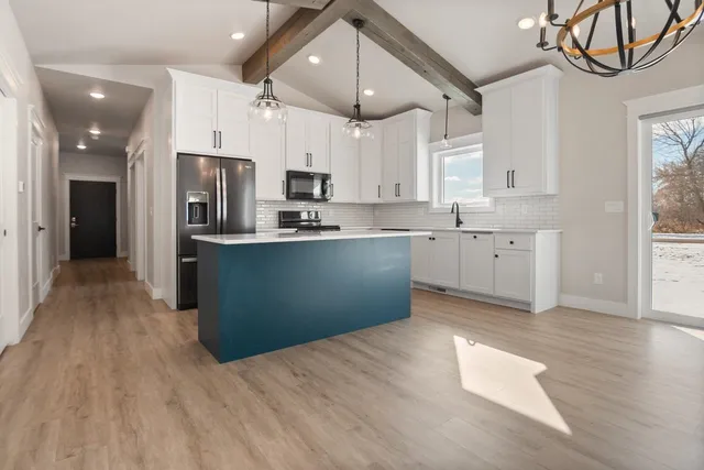 $418,400 | 2757 County Rd EE, Abrams, WI 54101