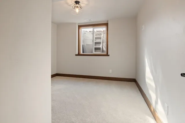 $418,400 | 2757 County Rd EE, Abrams, WI 54101