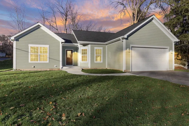 $511,000 | W3794 Beaver Drive, Geneva, WI 53147