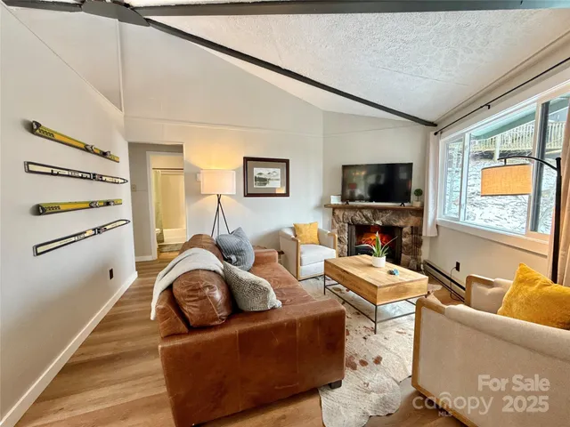 $599,000 | 109 Beechwood Lane, Beech Mountain, NC 28604