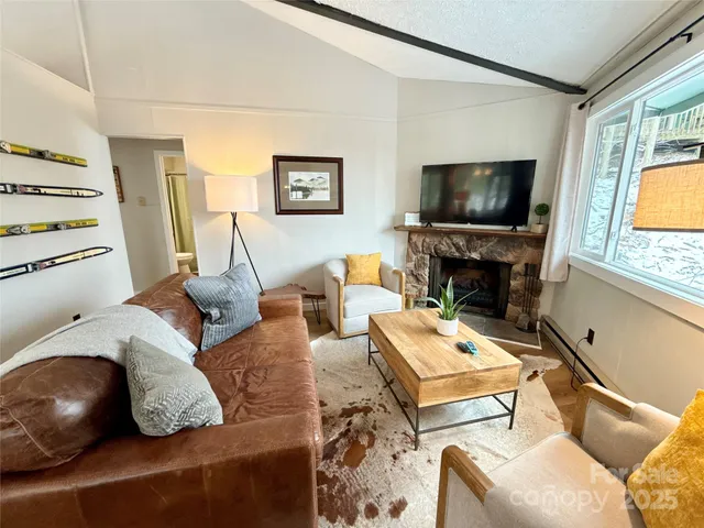 $599,000 | 109 Beechwood Lane, Beech Mountain, NC 28604