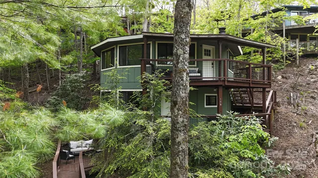 $599,000 | 109 Beechwood Lane, Beech Mountain, NC 28604