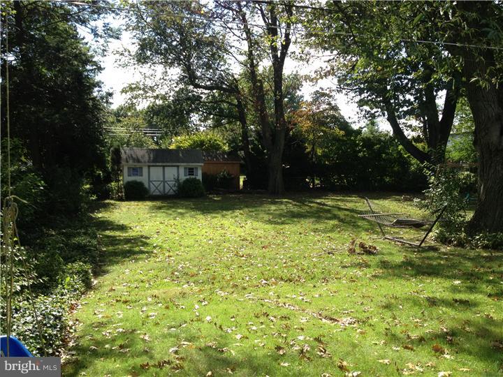 110 Flagstaff Road Philadelphia, PA 19115 - Photo 18 of 21