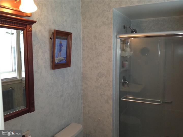 110 Flagstaff Road Philadelphia, PA 19115 - Photo 10 of 21 Bathroom
