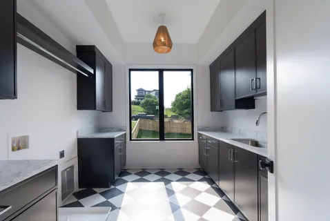 $1,799,999 | 302 33rd Avenue North, Nashville, TN 37209