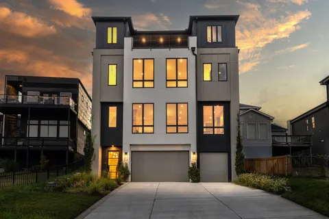 $1,799,999 | 302 33rd Avenue North, Nashville, TN 37209