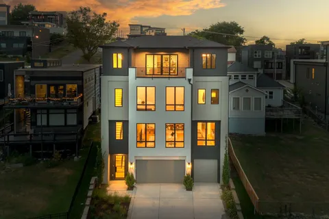 $1,799,999 | 302 33rd Avenue North, Nashville, TN 37209