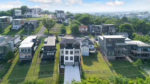 $1,799,999 | 302 33rd Avenue North, Nashville, TN 37209