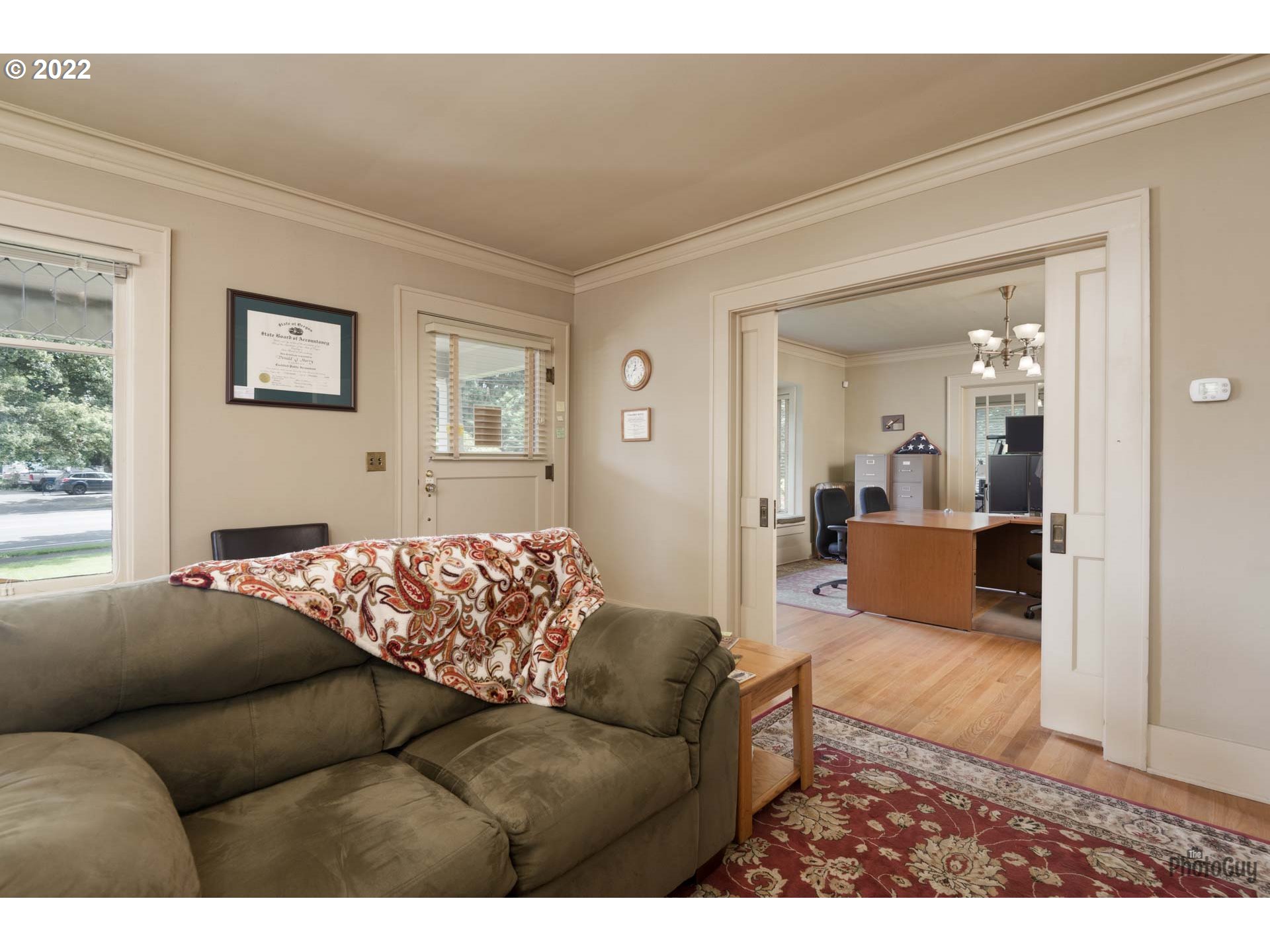 1410 River Road Eugene, OR 97404 - Photo 11 of 30 a living room with furniture and a large window