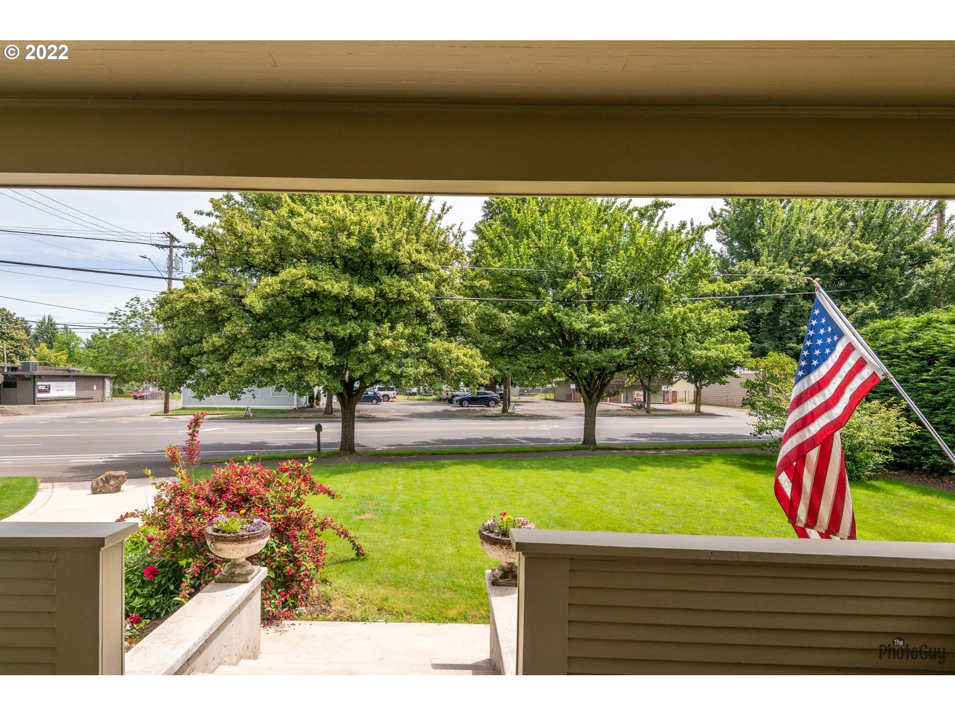 1410 River Road Eugene, OR 97404 - Photo 7 of 30 a view of swimming pool from a balcony