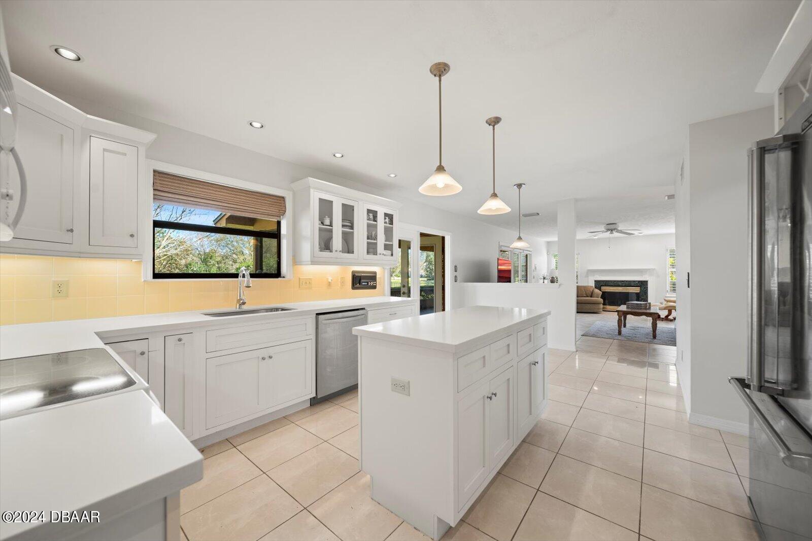 76 Shadowcreek Way Ormond Beach, FL 32174 - Photo 6 of 63 30-DSC07704