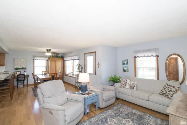 $279,900 | 6109 Hogue Road, Evansville, IN 47712