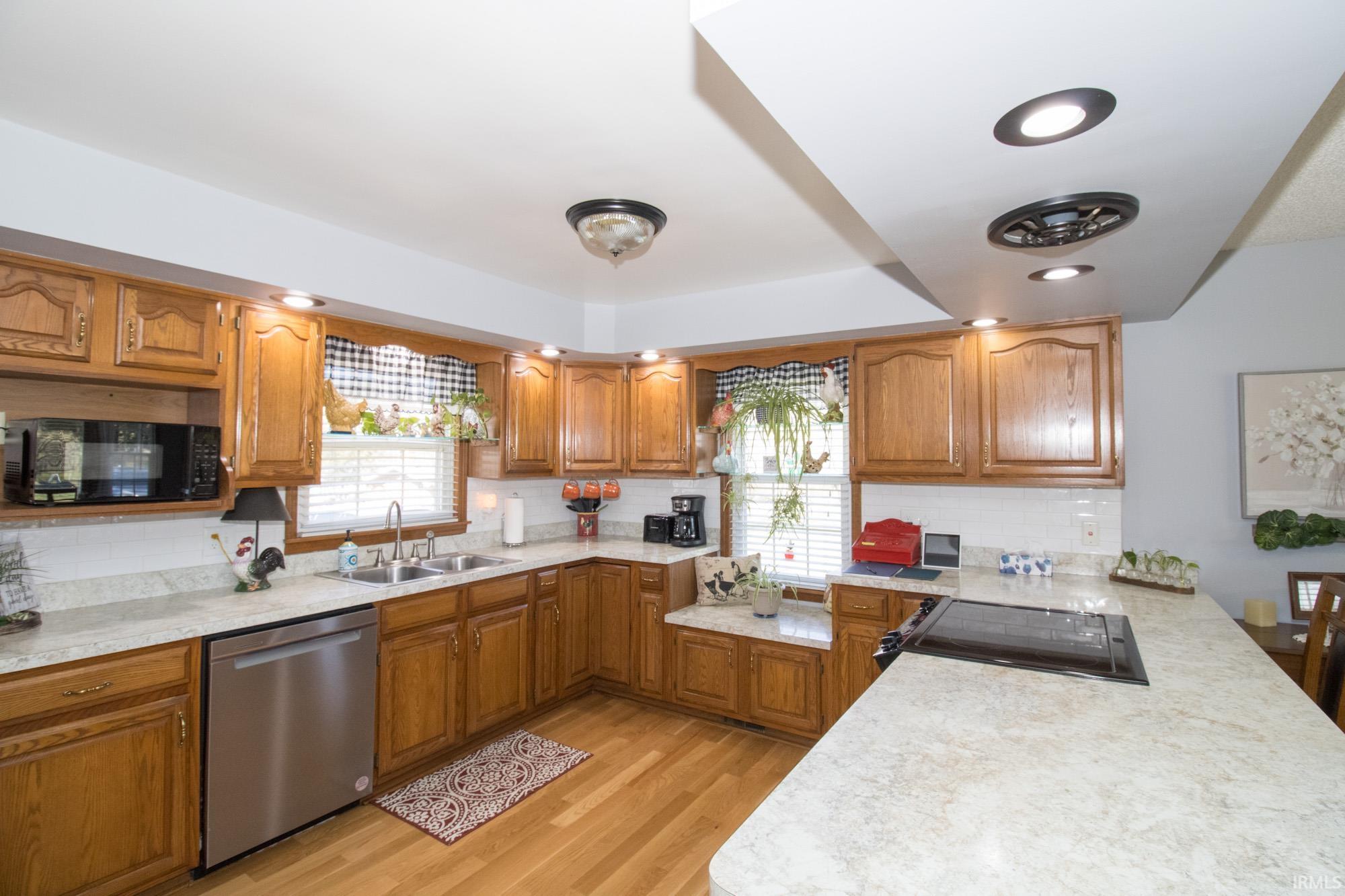 6109 Hogue Road Evansville, IN 47712 - Photo 4 of 20
