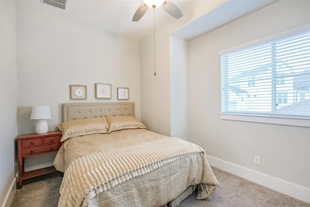 $3,400 | 809 Leavenworth Avenue, Houston, TX 77008