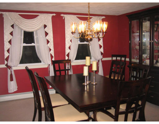 181 Corbett Road Stoughton, MA 02072 - Photo 5 of 13 Gallery Image 5