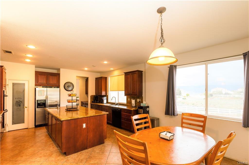 34537 Desert Road Acton, CA 93510 - Photo 17 of 73 18