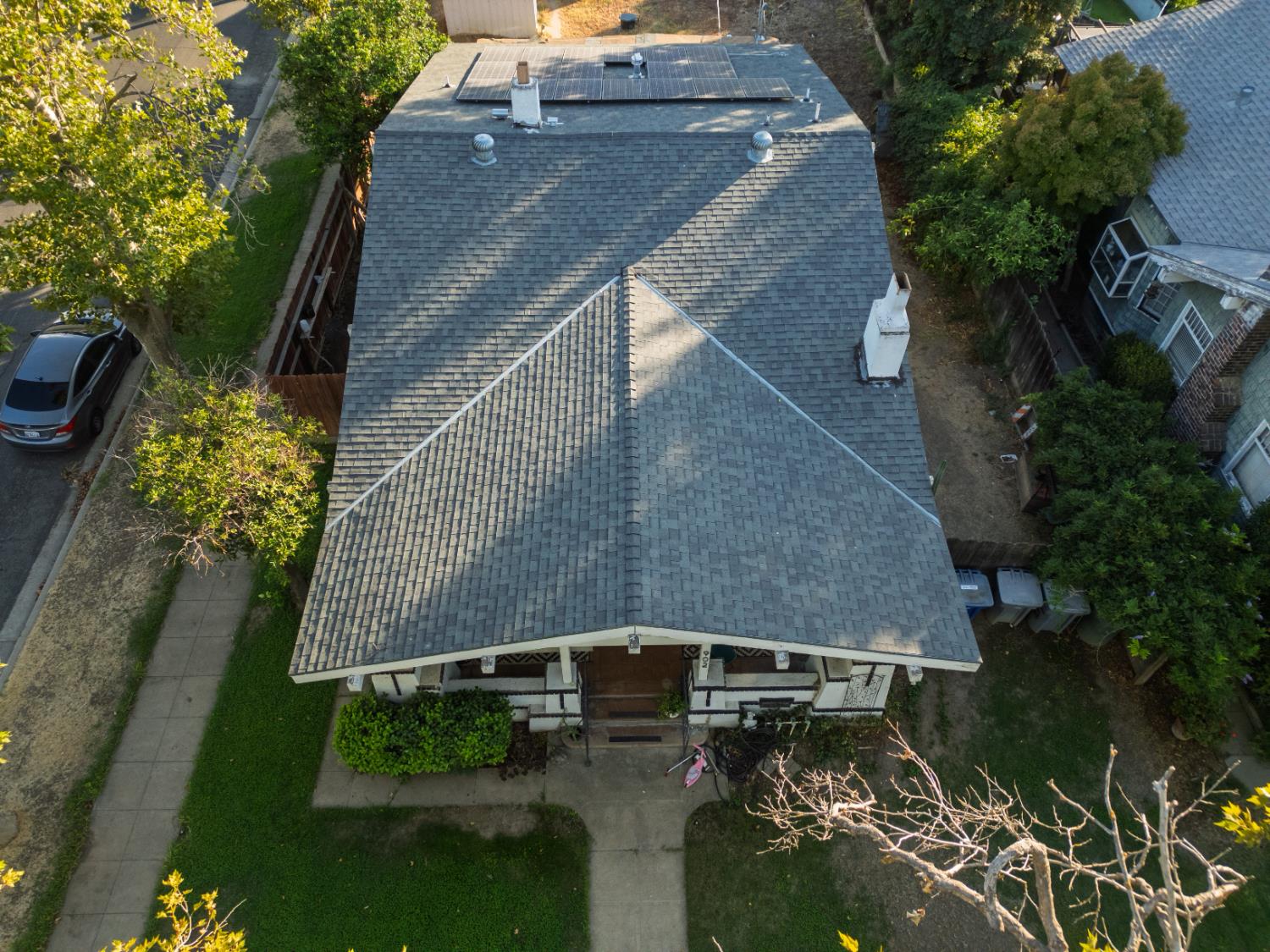 902 West 20th Street Merced, CA 95340 - Photo 45 of 48 a aerial view of a house with a yard