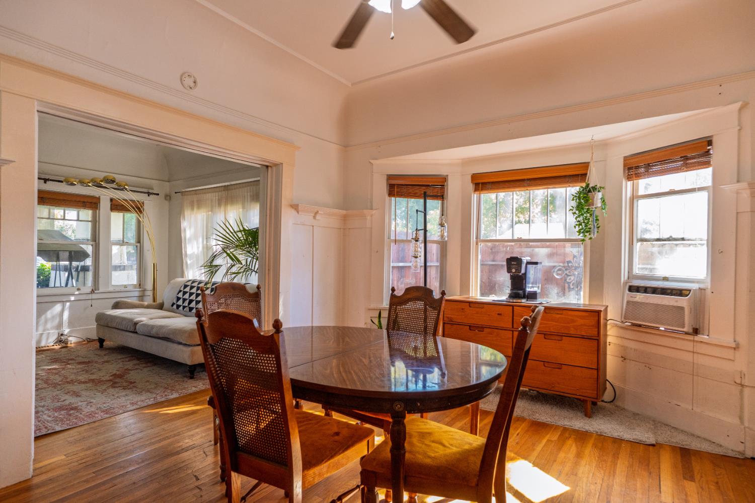 902 West 20th Street Merced, CA 95340 - Photo 6 of 48 a dining room with furniture and wooden floor