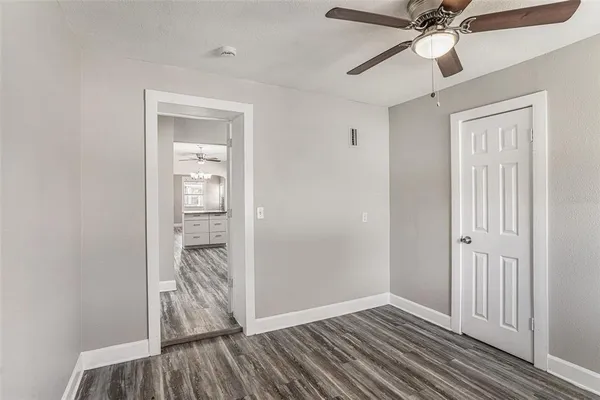 $2,300 | 708 East Broad Street, Tampa, FL 33604