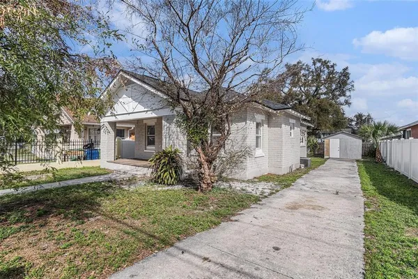 $2,300 | 708 East Broad Street, Tampa, FL 33604