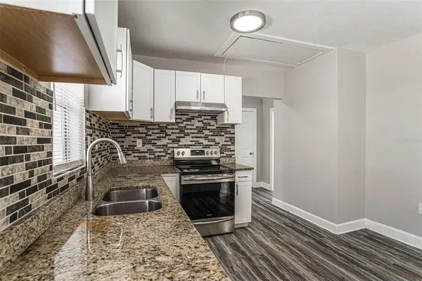 $2,300 | 708 East Broad Street, Tampa, FL 33604