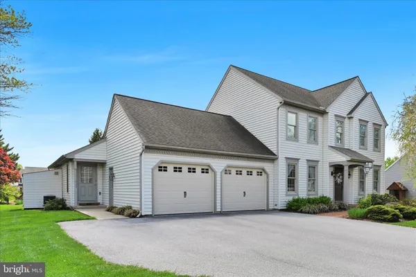 $549,900 | 1840 Krystle Drive, Lancaster, PA 17602