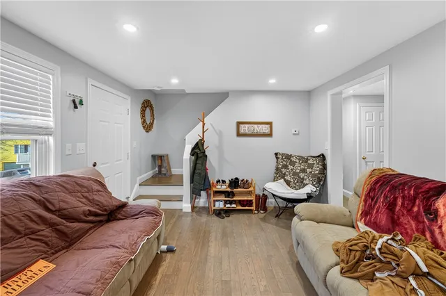 $1,199,999 | 31 Peach Avenue, Providence, RI 02906