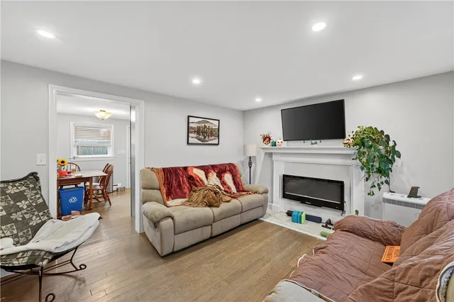 $1,199,999 | 31 Peach Avenue, Providence, RI 02906